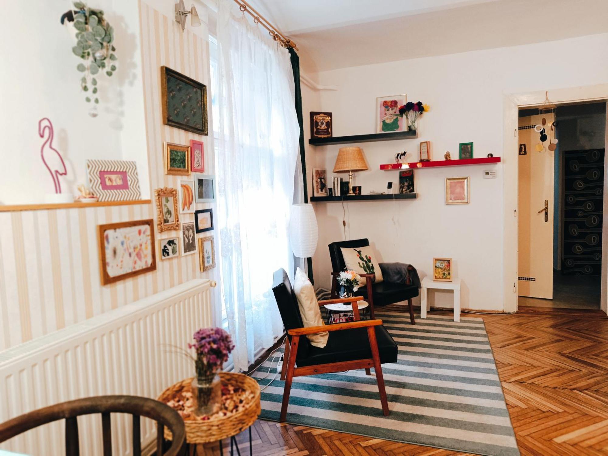 Flat In Historic With Your Own Private Garden, Near City Park Apartamento Budapeste