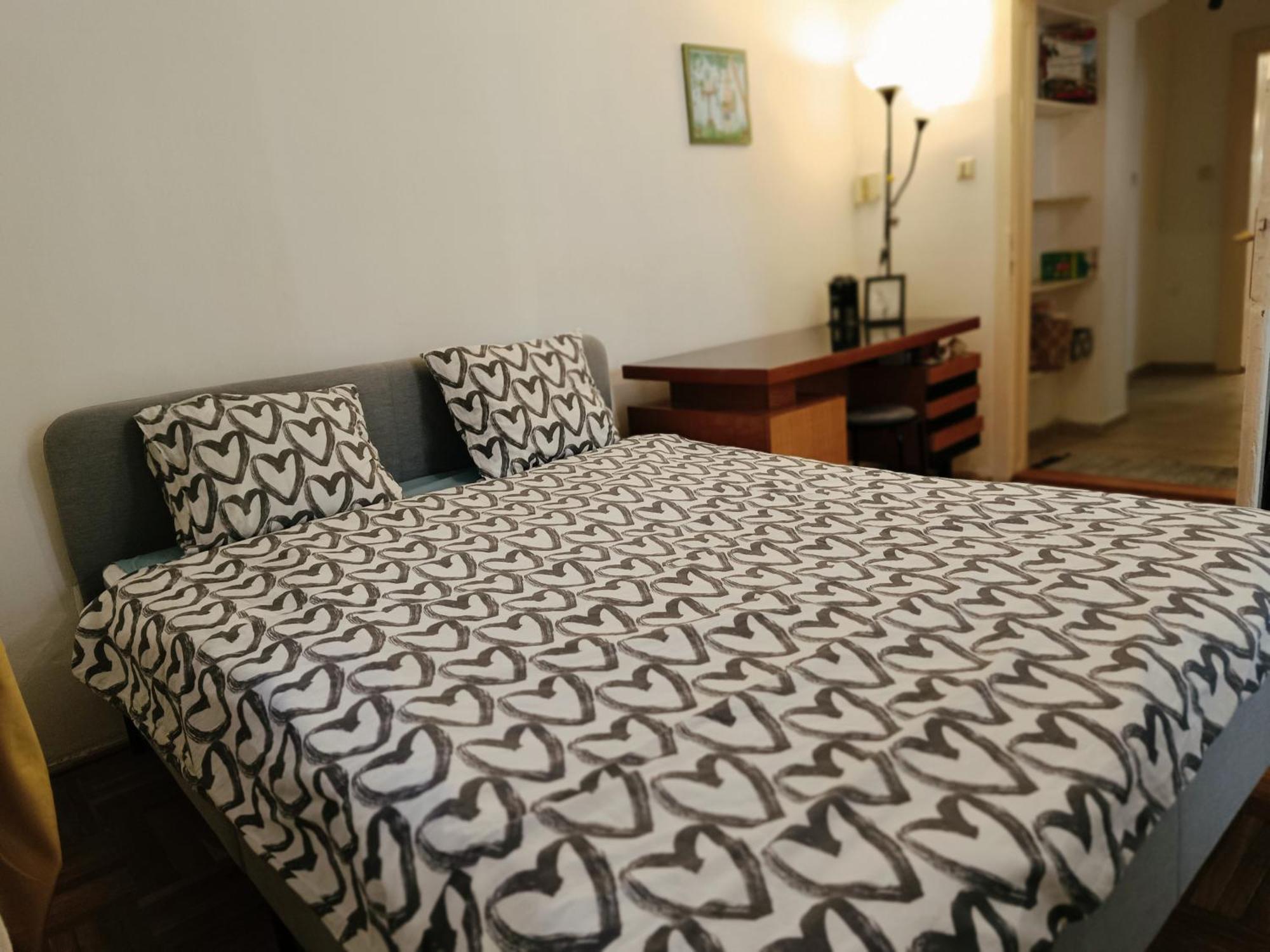 Flat In Historic With Your Own Private Garden, Near City Park * Budapeste