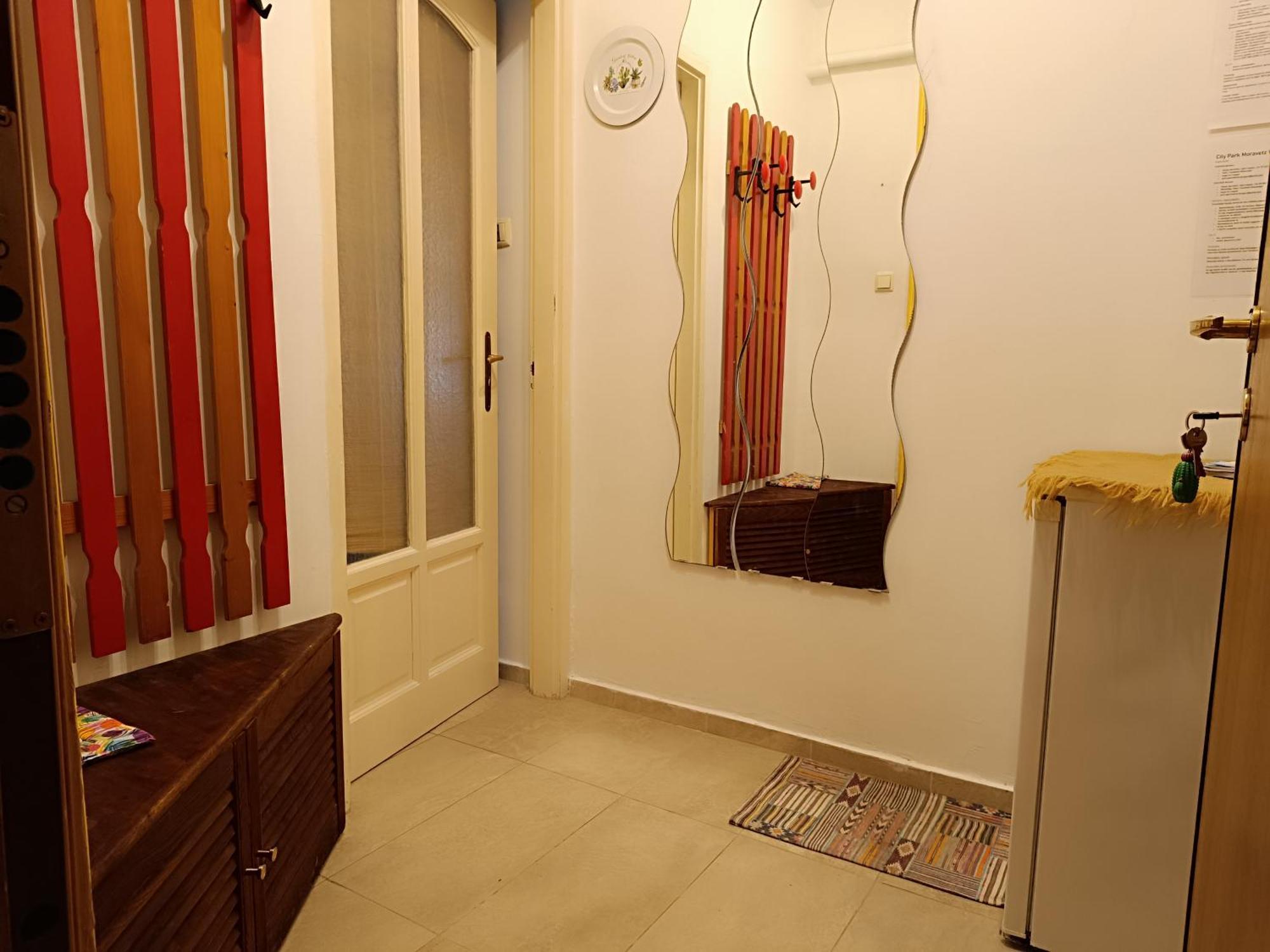 Flat In Historic With Your Own Private Garden, Near City Park Budapeste